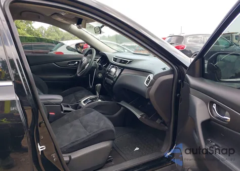 2015 Nissan Rogue S z USA, uszkodzony, nr VIN 5N1AT2MV2FC811217